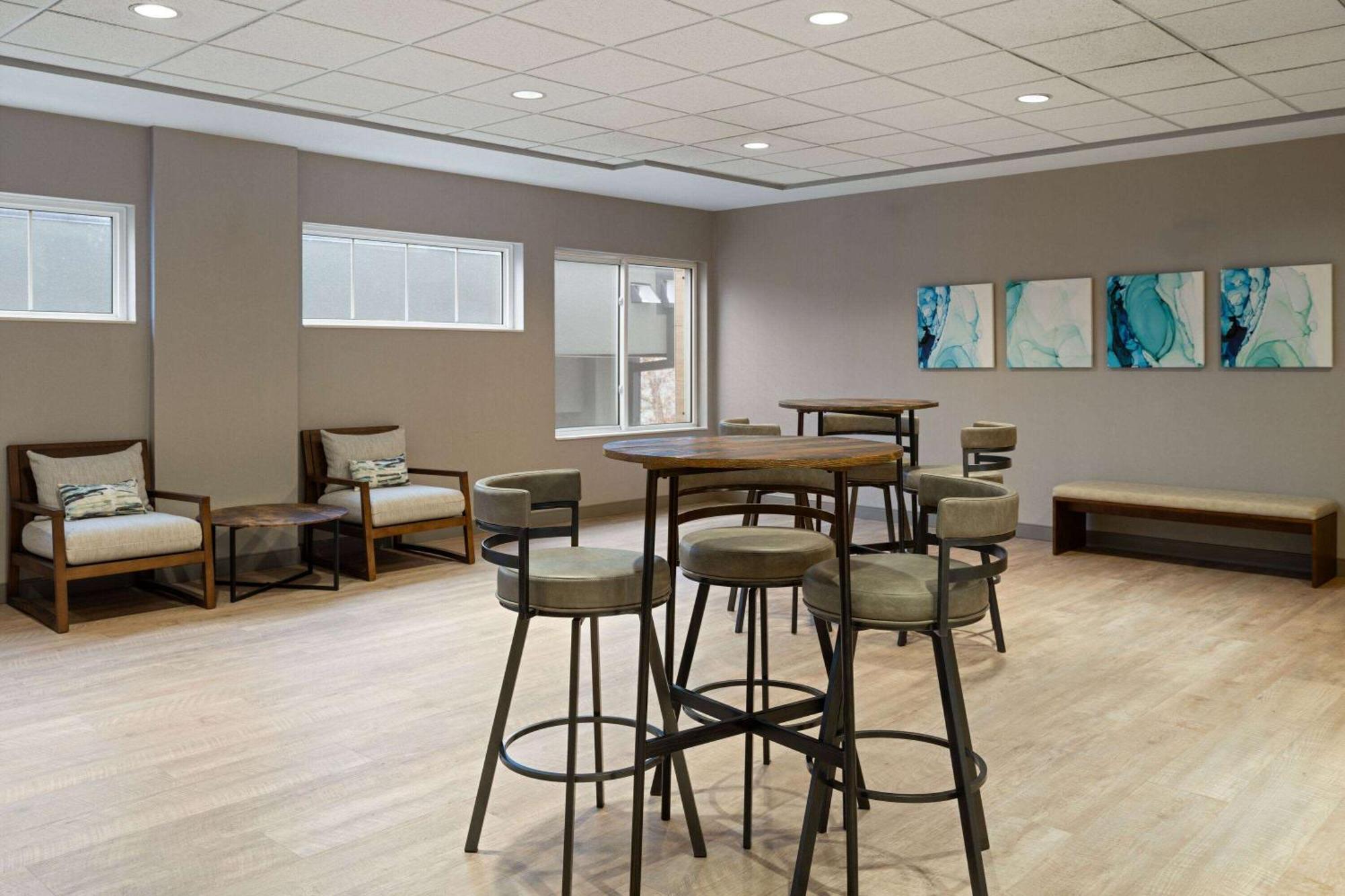 Wyndham Garden Otsego-Minneapolis Bagian luar foto