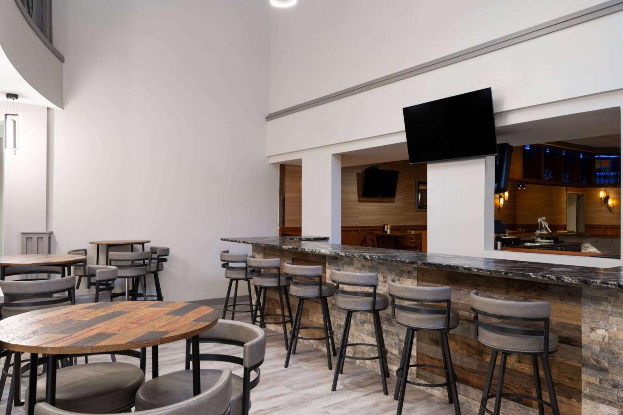 Wyndham Garden Otsego-Minneapolis Bagian luar foto
