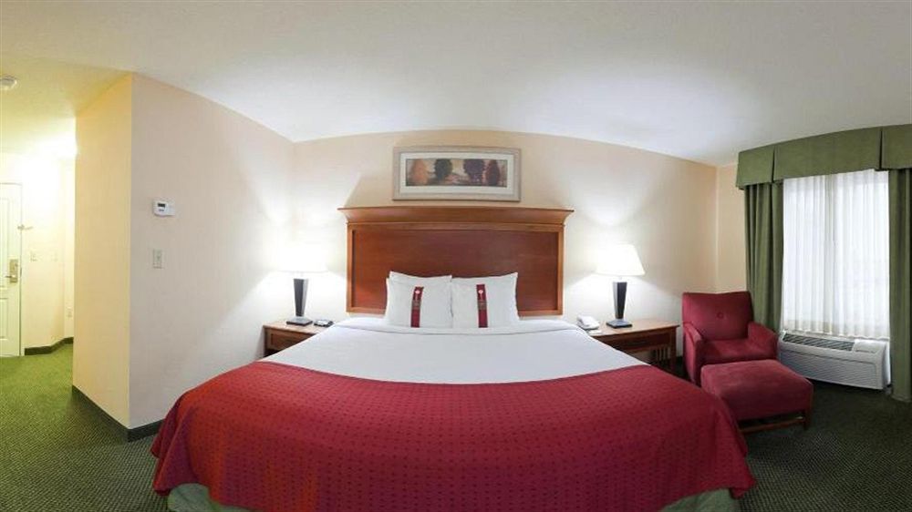 Wyndham Garden Otsego-Minneapolis Bagian luar foto